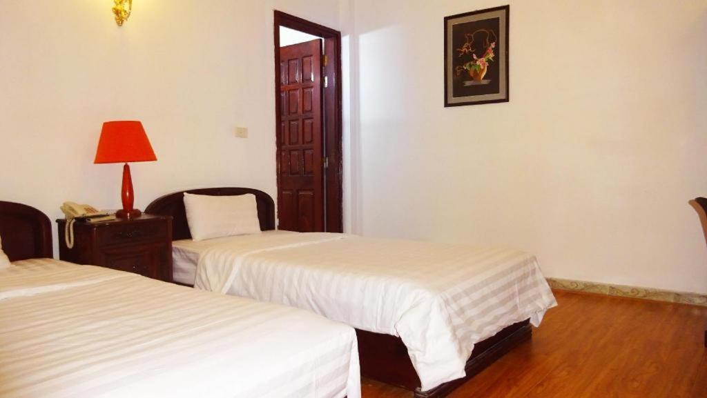 Hanoi Discovery II Hotel Bagian luar foto